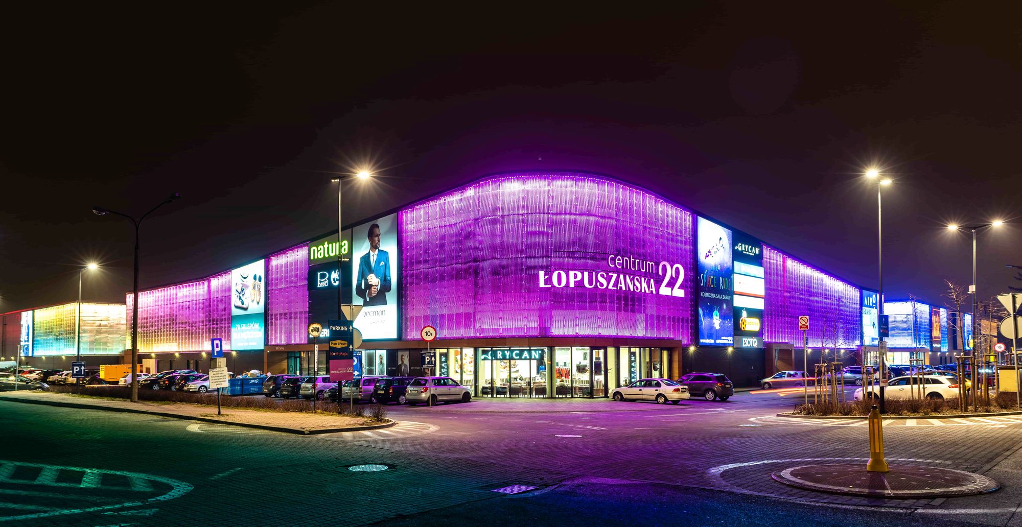 Centrum Łopuszańska 22 - fot